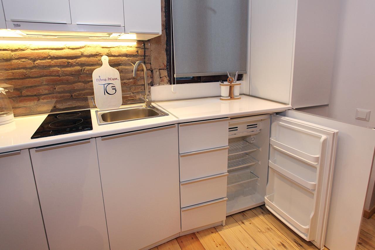 Ethno House Tg Appartement Tbilisi Buitenkant foto