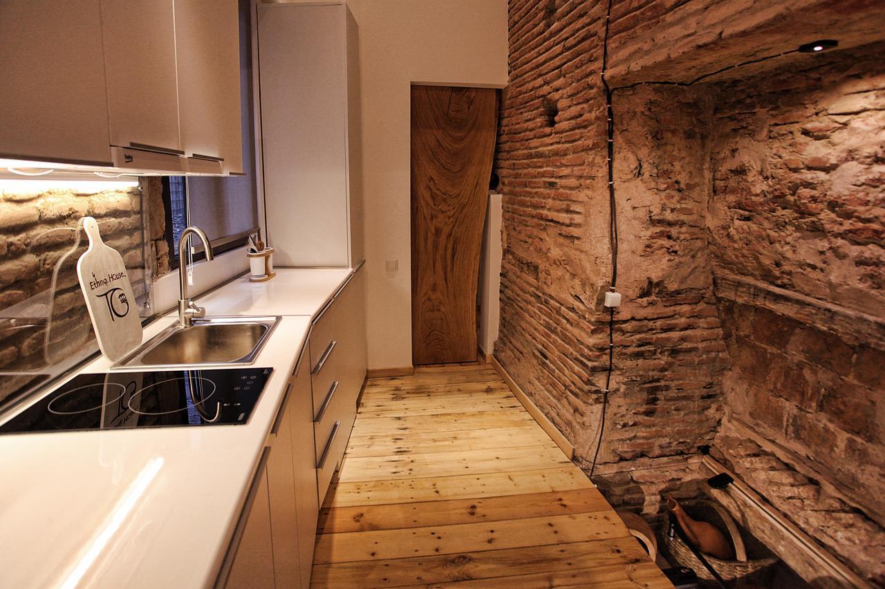 Ethno House Tg Appartement Tbilisi Buitenkant foto
